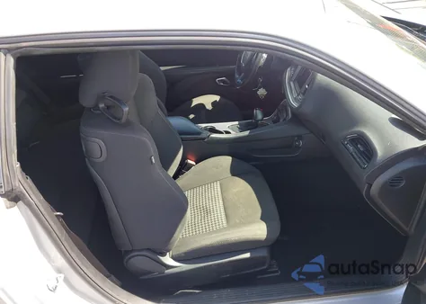 2022 Dodge Challenger Gt z USA, uszkodzony, nr VIN 2C3CDZJGXNH233246